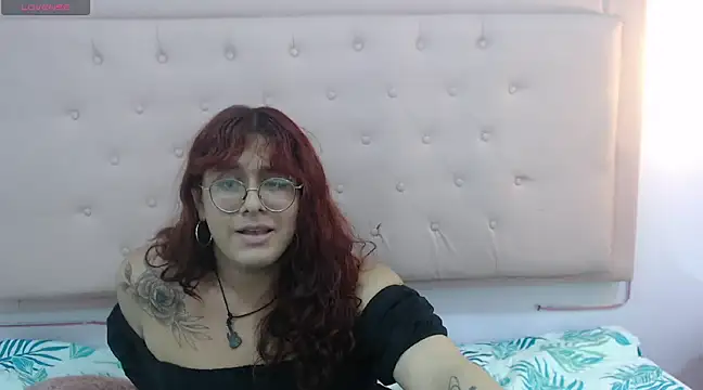 Snapshot of kathepickmanx chatting on 02.09.25 kathepickmanx online show from 02.09.25