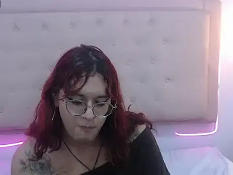 Snapshot of kathepickmanx chatting on 03.01.25 kathepickmanx online show from 03.01.25