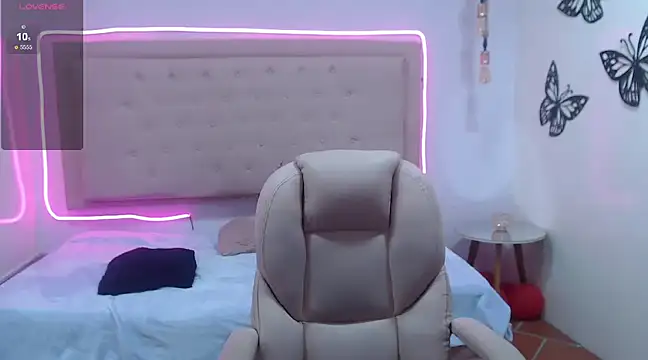 Snapshot of kathepickmanx chatting on 03.05.25 kathepickmanx online show from 03.05.25