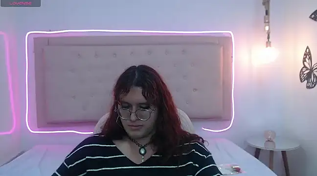 Snapshot of kathepickmanx chatting on 03.09.25 kathepickmanx online show from 03.09.25