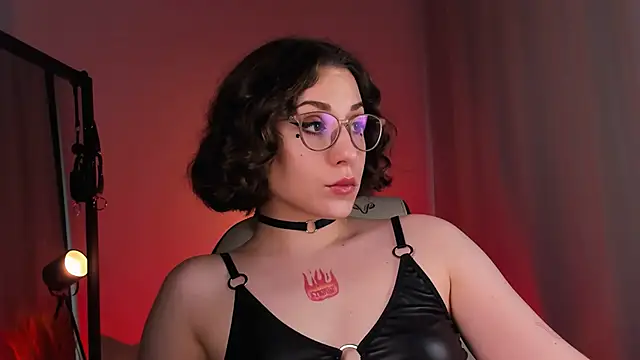 Snapshot of Eva_Moss_ chatting on 03.20.25 Eva Moss online show from 03.20.25