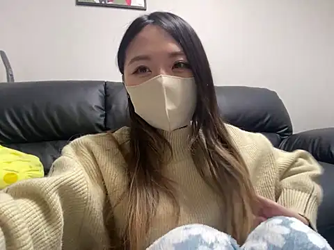 Snapshot of yazawa_oO chatting on 02.06.25 yazawa oO online show from 02.06.25