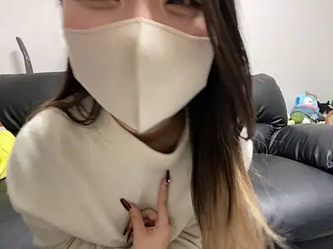 Snapshot of yazawa_oO chatting on 03.08.25 yazawa oO online show from 03.08.25