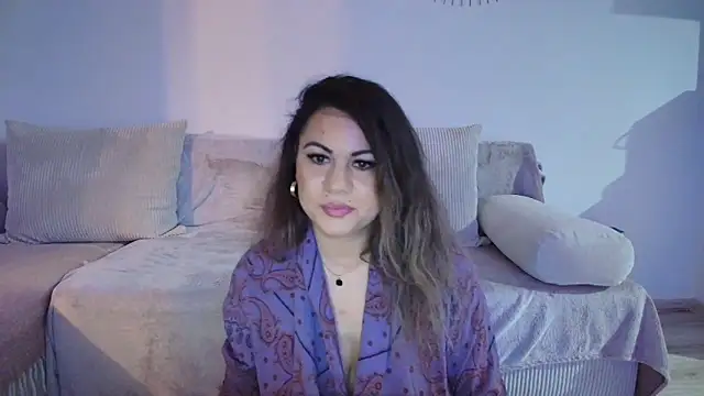 Snapshot of VixenVibesX chatting on 03.13.25 VixenVibesX online show from 03.13.25