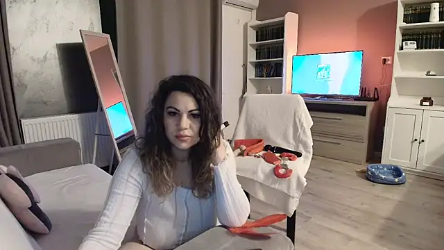 Snapshot of VixenVibesX chatting on 03.16.25 VixenVibesX online show from 03.16.25