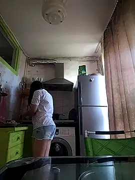 Rosanna Rennie online show from 03.12.25