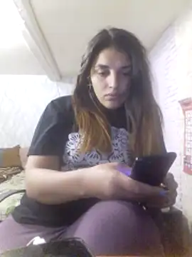 Rosanna Rennie online show from 10.18.25