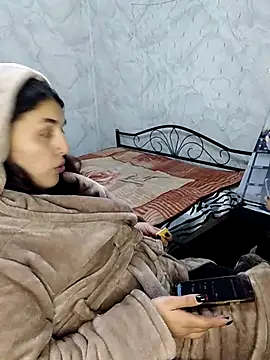 Rosanna Rennie online show from 11.15.25