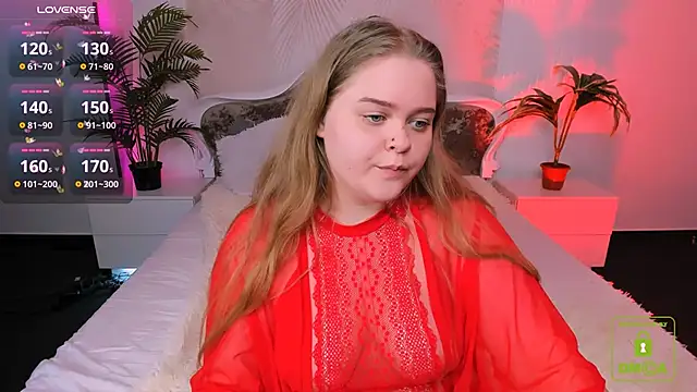 Snapshot of Erica__Alta chatting on 02.14.25 Erica Alta online show from 02.14.25