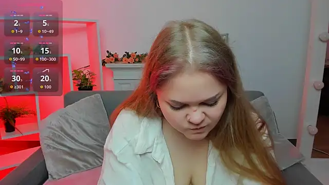 Snapshot of Erica__Alta chatting on 09.28.25 Erica Alta online show from 09.28.25