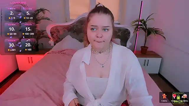 Snapshot of Erica__Alta chatting on 10.15.25 Erica Alta online show from 10.15.25