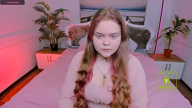 Snapshot of Erica__Alta chatting on 10.31.25 Erica Alta online show from 10.31.25