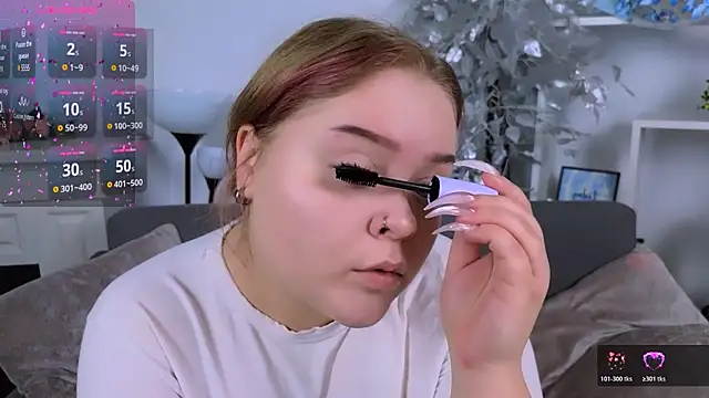 Snapshot of Erica__Alta chatting on 12.02.25 Erica Alta online show from 12.02.25