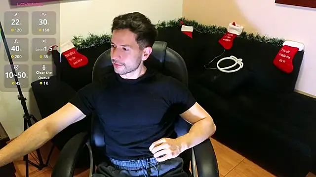 Snapshot of hairyncuteass chatting on 11.16.25 hairyncuteass online show from 11.16.25