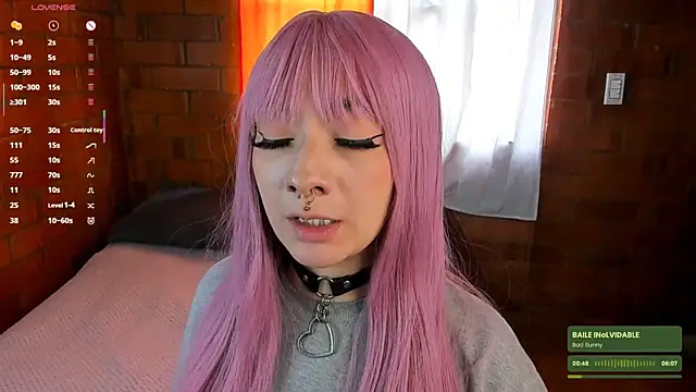 Snapshot of Annycolin_ chatting on 02.26.25 Annycolin online show from 02.26.25