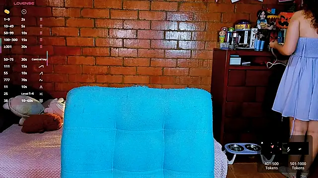 Annycolin  online show from 03.03.26