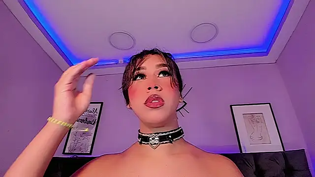 Vanessapintoo online show from 06.30.26