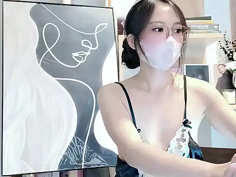 Lush-Office online show from 12.22.25