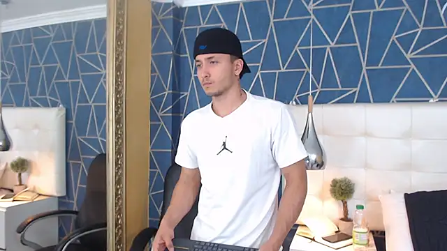 BrandonColee online show from 02.10.25