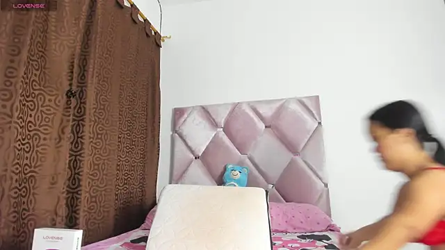 AnieRey online show from 10.11.25