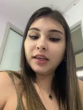 Aitana Hilton  online show from 10.04.25