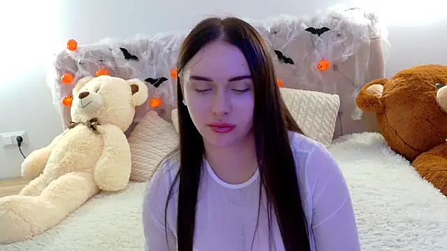 Snapshot of Lilliana_Moon chatting on 11.07.25 Lilliana Moon online show from 11.07.25