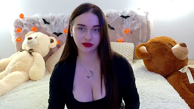 Snapshot of Lilliana_Moon chatting on 11.11.25 Lilliana Moon online show from 11.11.25