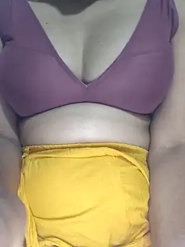 nikkibenza online show from 12.02.25