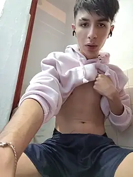 adriaav online show from 04.15.26