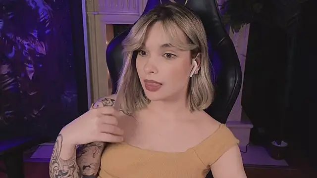 Snapshot of Bella_Alita chatting on 01.18.25 Bella Alita online show from 01.18.25