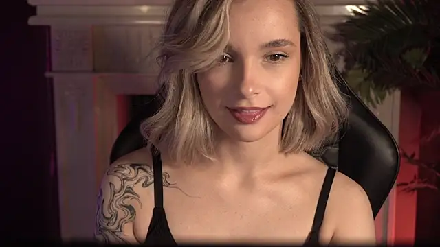 Snapshot of Bella_Alita chatting on 01.19.25 Bella Alita online show from 01.19.25