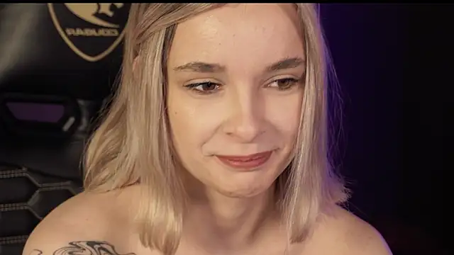 Snapshot of Bella_Alita chatting on 01.28.25 Bella Alita online show from 01.28.25