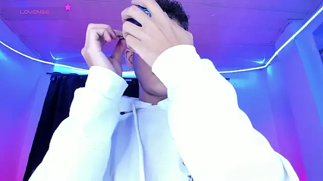 Ethan Boyy online show from 04.10.26