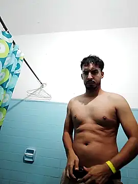 Snapshot of alejo5288 chatting on 09.22.25 alejo5288 online show from 09.22.25