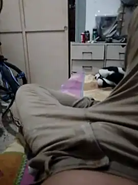 Snapshot of alejo5288 chatting on 11.06.25 alejo5288 online show from 11.06.25