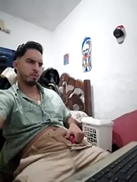 Snapshot of alejo5288 chatting on 11.20.25 alejo5288 online show from 11.20.25