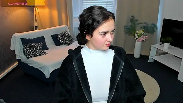 Snapshot of AmeliaLoveee chatting on 01.15.25 AmeliaLoveee online show from 01.15.25