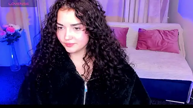 Snapshot of AmeliaLoveee chatting on 01.22.25 AmeliaLoveee online show from 01.22.25