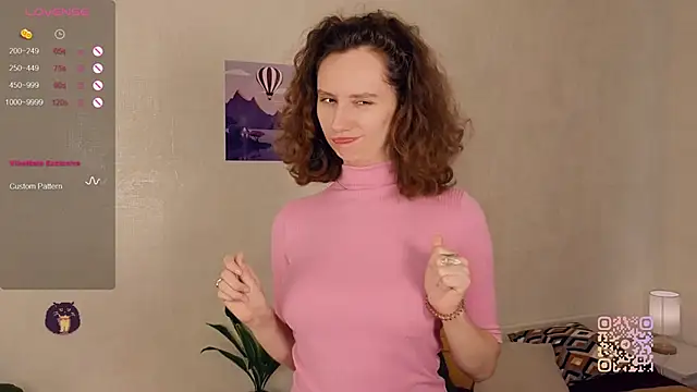 Snapshot of Leya_Curly chatting on 09.12.25 Leya Curly online show from 09.12.25