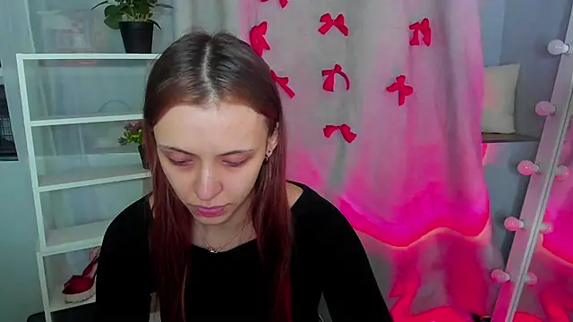 Snapshot of Sahara_Shields chatting on 02.03.25 Sahara Shields online show from 02.03.25