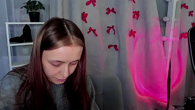 Snapshot of Sahara_Shields chatting on 02.09.25 Sahara Shields online show from 02.09.25