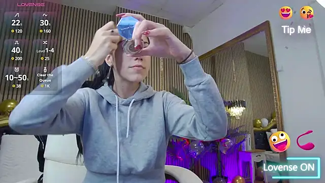 Snapshot of KeylaBlair chatting on 02.08.25 KeylaBlair online show from 02.08.25