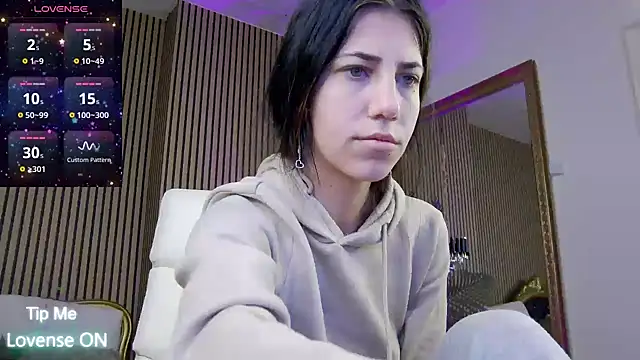 Snapshot of KeylaBlair chatting on 03.11.25 KeylaBlair online show from 03.11.25