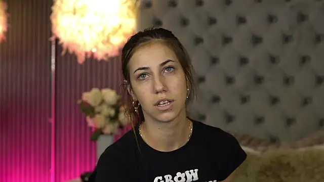 Snapshot of KeylaBlair chatting on 02.26.26 KeylaBlair online show from 02.26.26