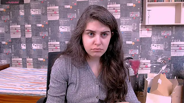 Snapshot of _Roselina_ chatting on 09.20.25 Roselina online show from 09.20.25