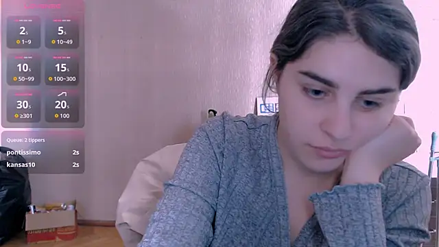 Snapshot of _Roselina_ chatting on 10.08.25 Roselina online show from 10.08.25