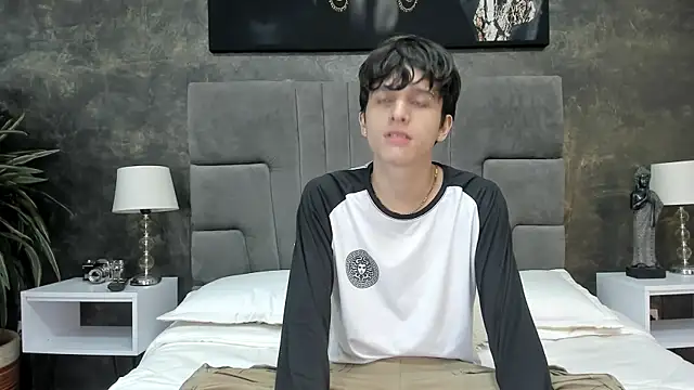 bruce hans online show from 10.11.25