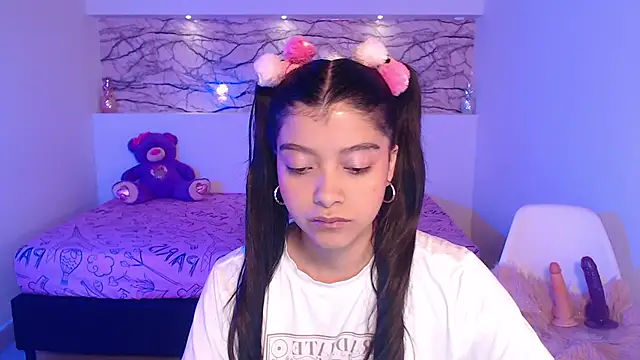 Snapshot of IslaBlaze chatting on 02.20.25 IslaBlaze online show from 02.20.25