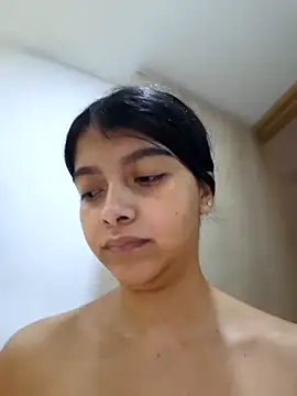 Snapshot of IslaBlaze chatting on 11.13.25 IslaBlaze online show from 11.13.25