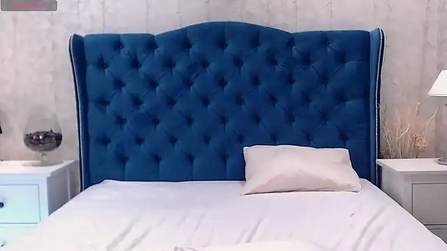 via mayer  online show from 09.19.25